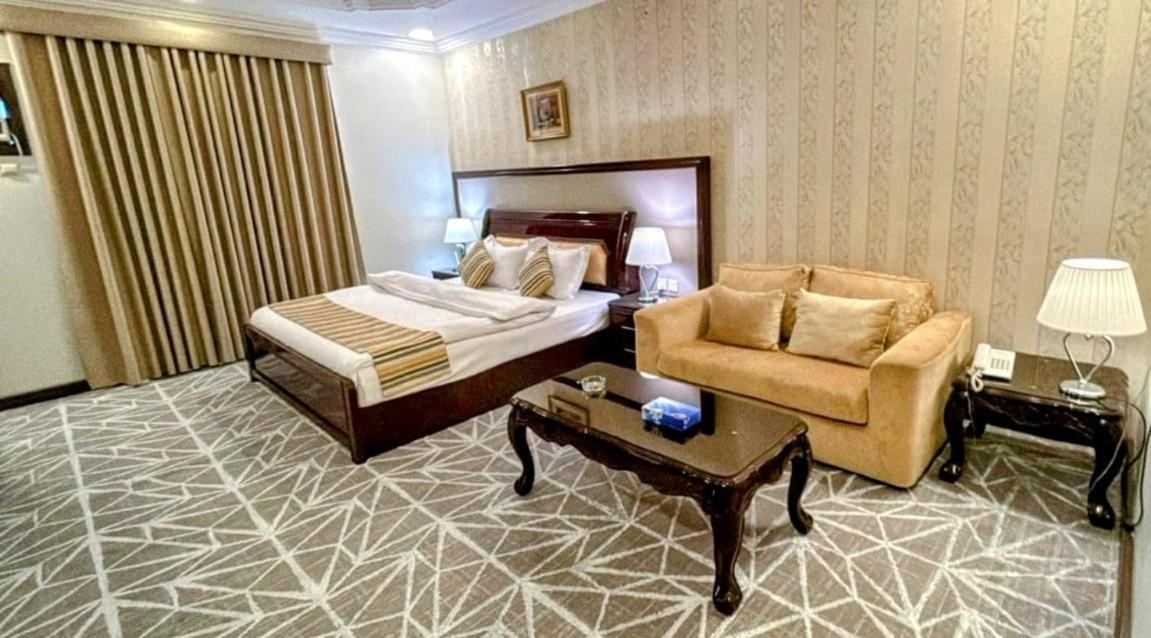 فندق المخملية للوحدات السكنية المدينة المنورة المظهر الخارجي الصورة